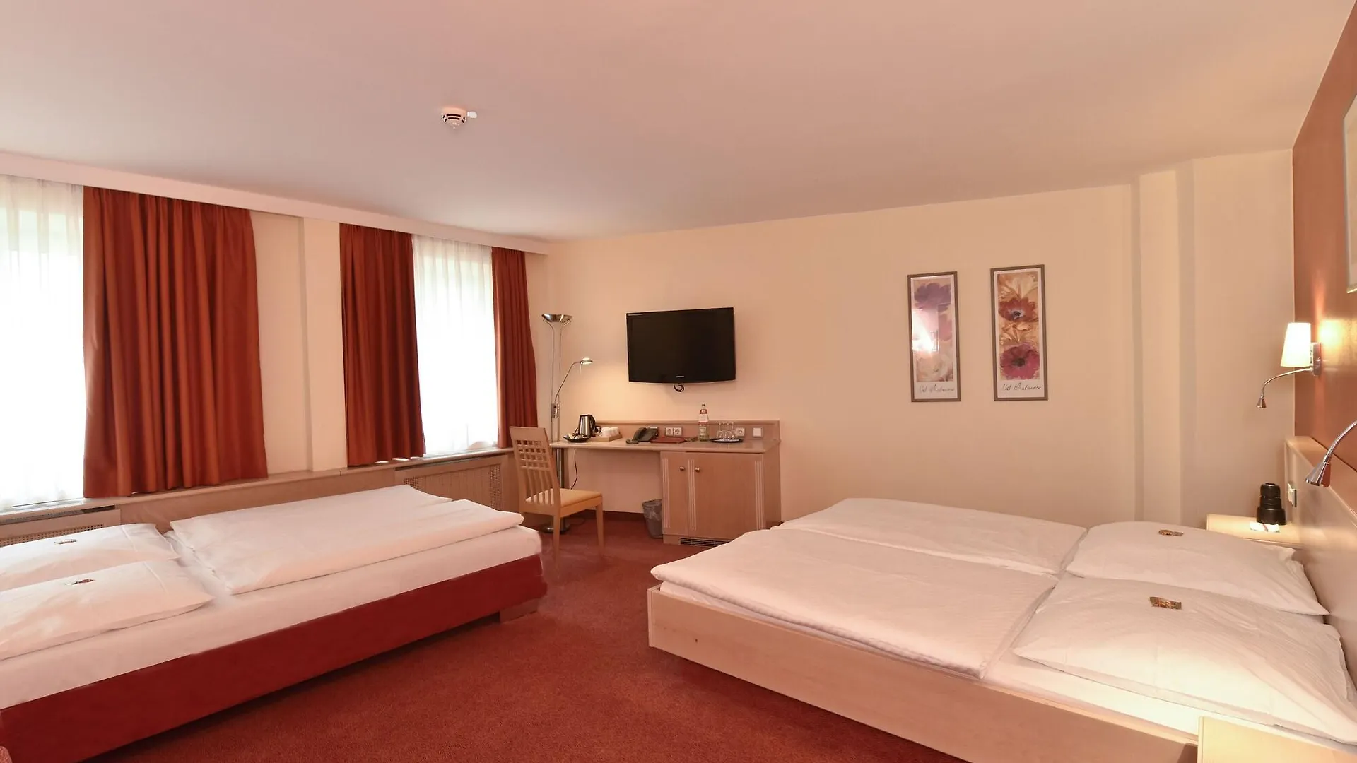 Hotel Adria Muenchen גרמניה