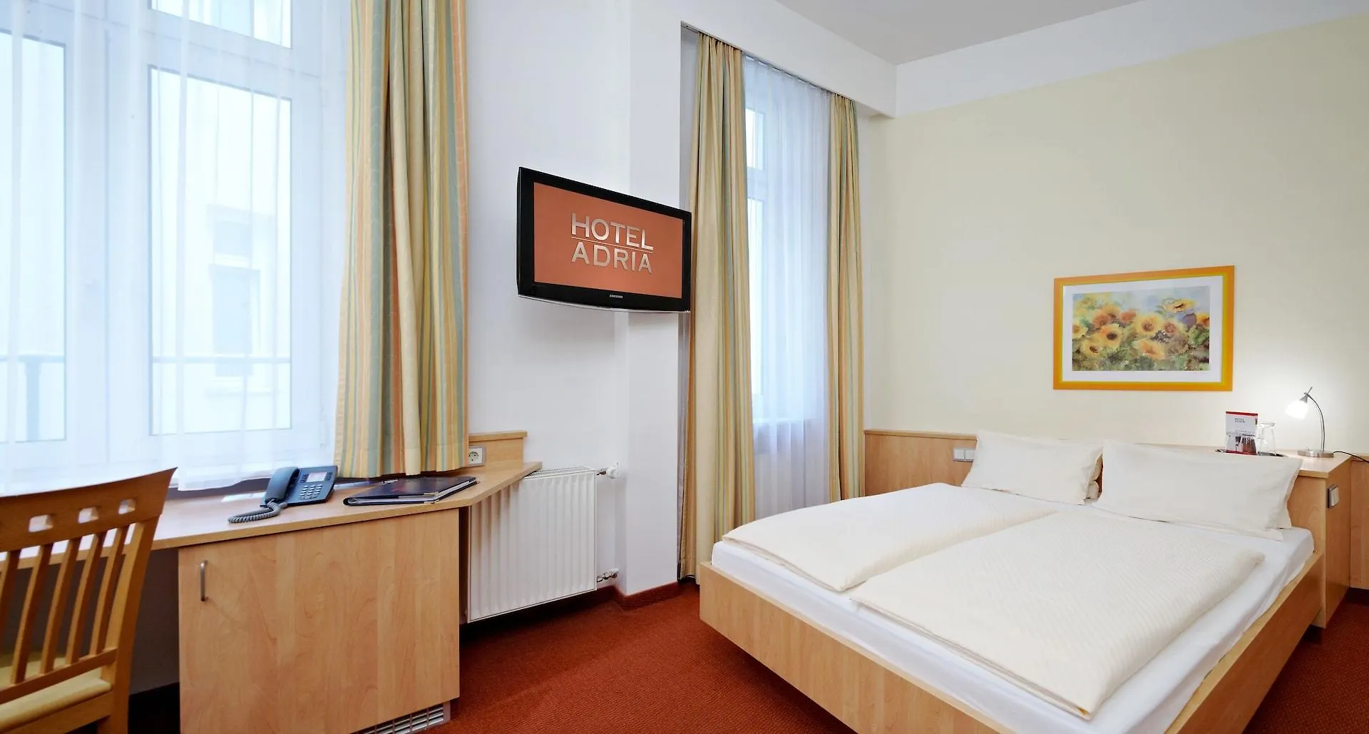 Hotel Adria Muenchen  Мюнхен