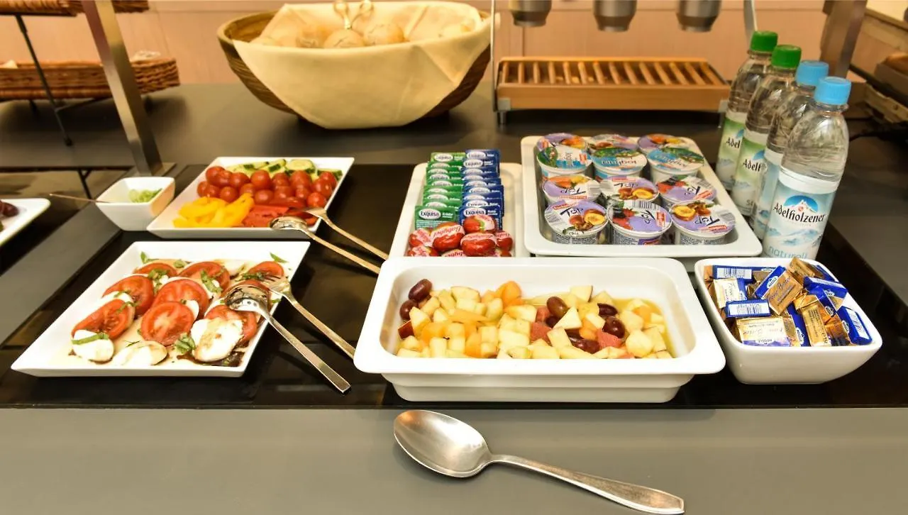 Hotel Adria Muenchen  Мюнхен