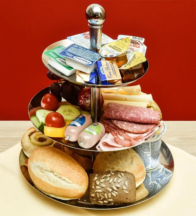 Hotel Adria Muenchen 3*, Мюнхен